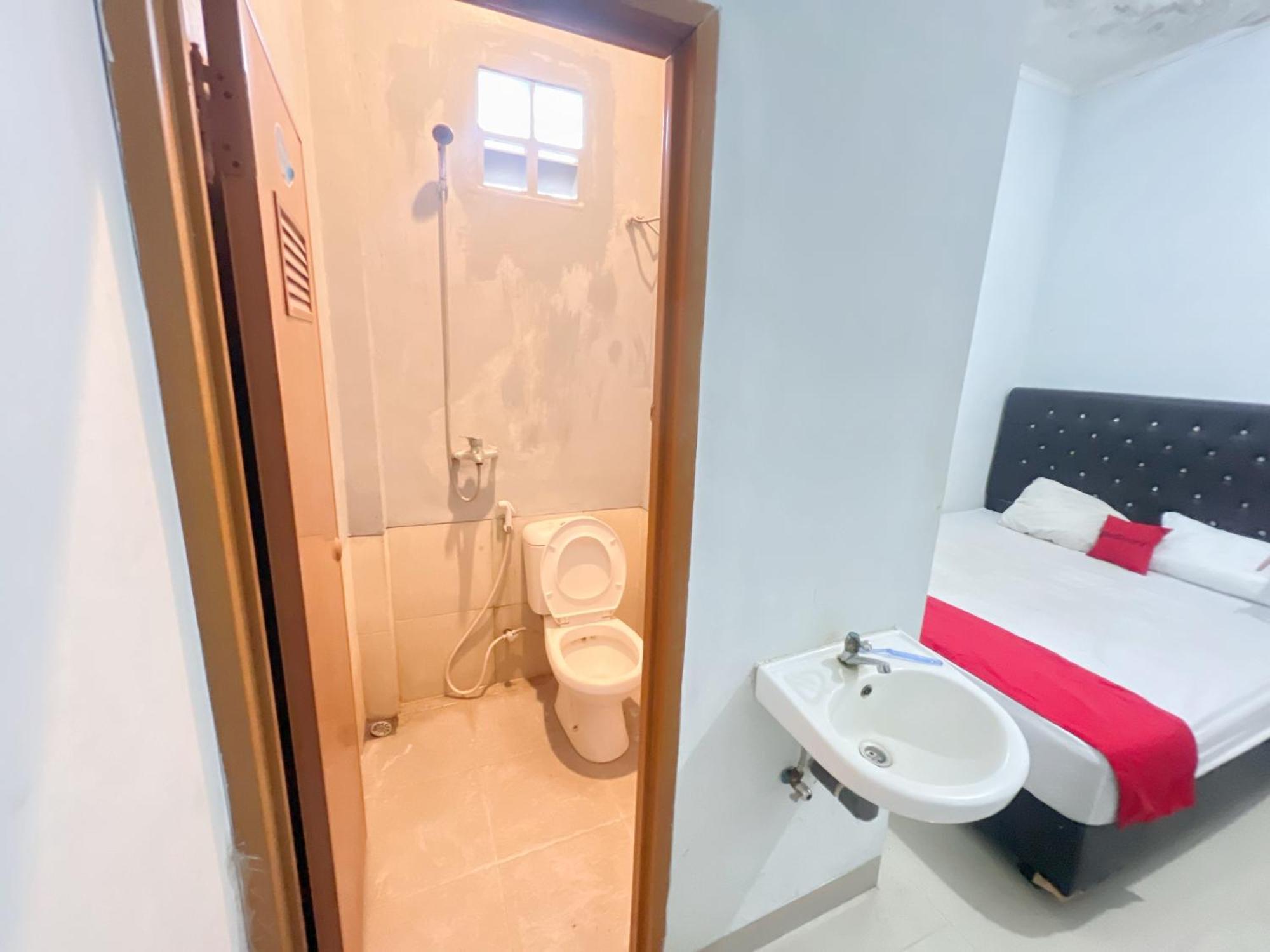 Reddoorz At Kay Residence Waydadi Lampung บันดาร์ ลัมปุง ภายนอก รูปภาพ
