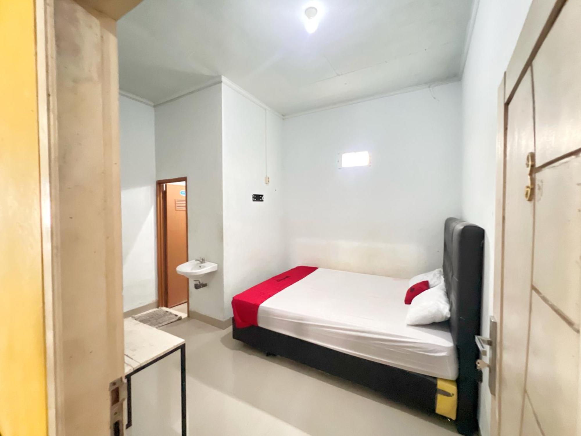 Reddoorz At Kay Residence Waydadi Lampung บันดาร์ ลัมปุง ภายนอก รูปภาพ