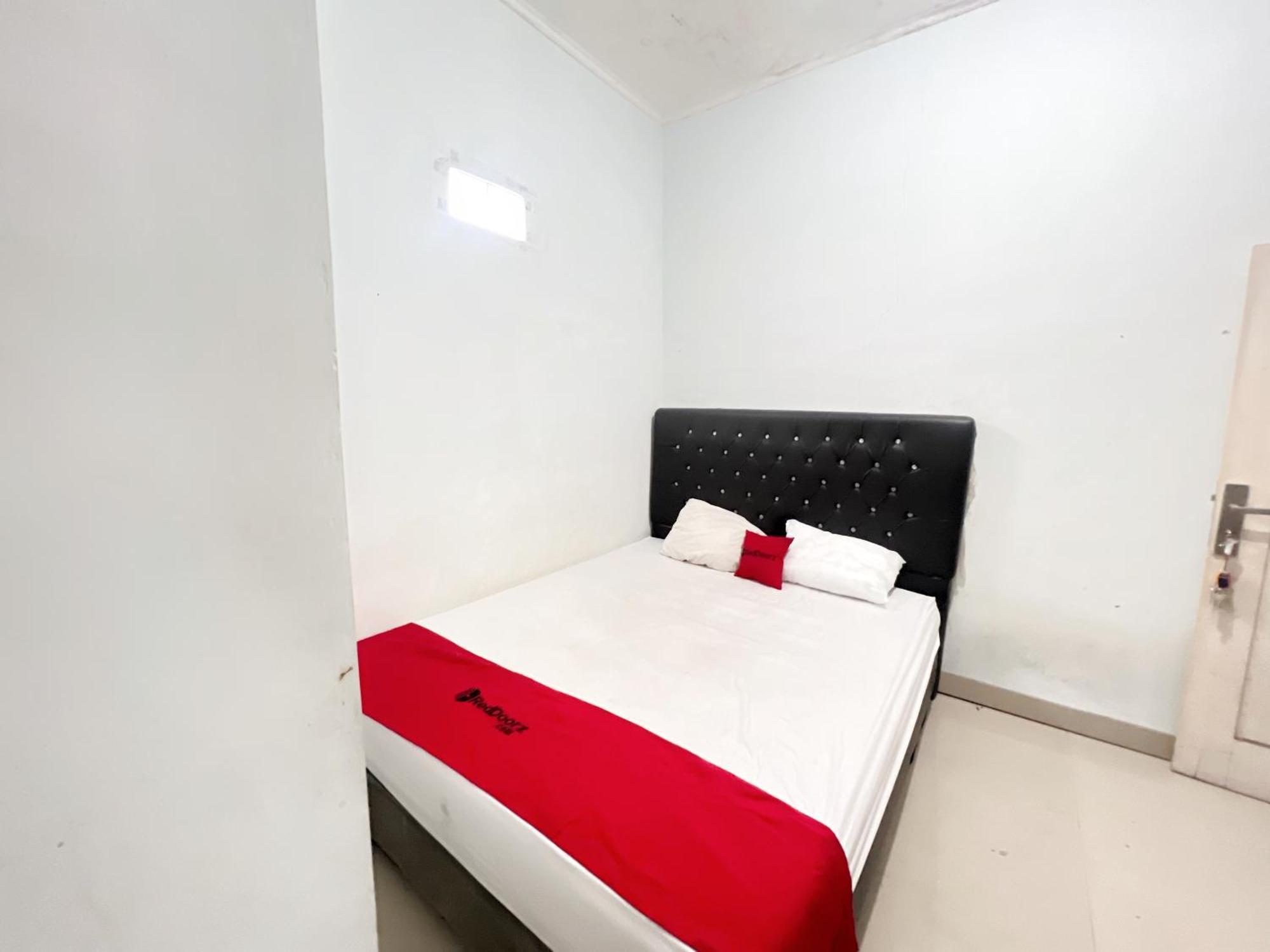 Reddoorz At Kay Residence Waydadi Lampung บันดาร์ ลัมปุง ภายนอก รูปภาพ