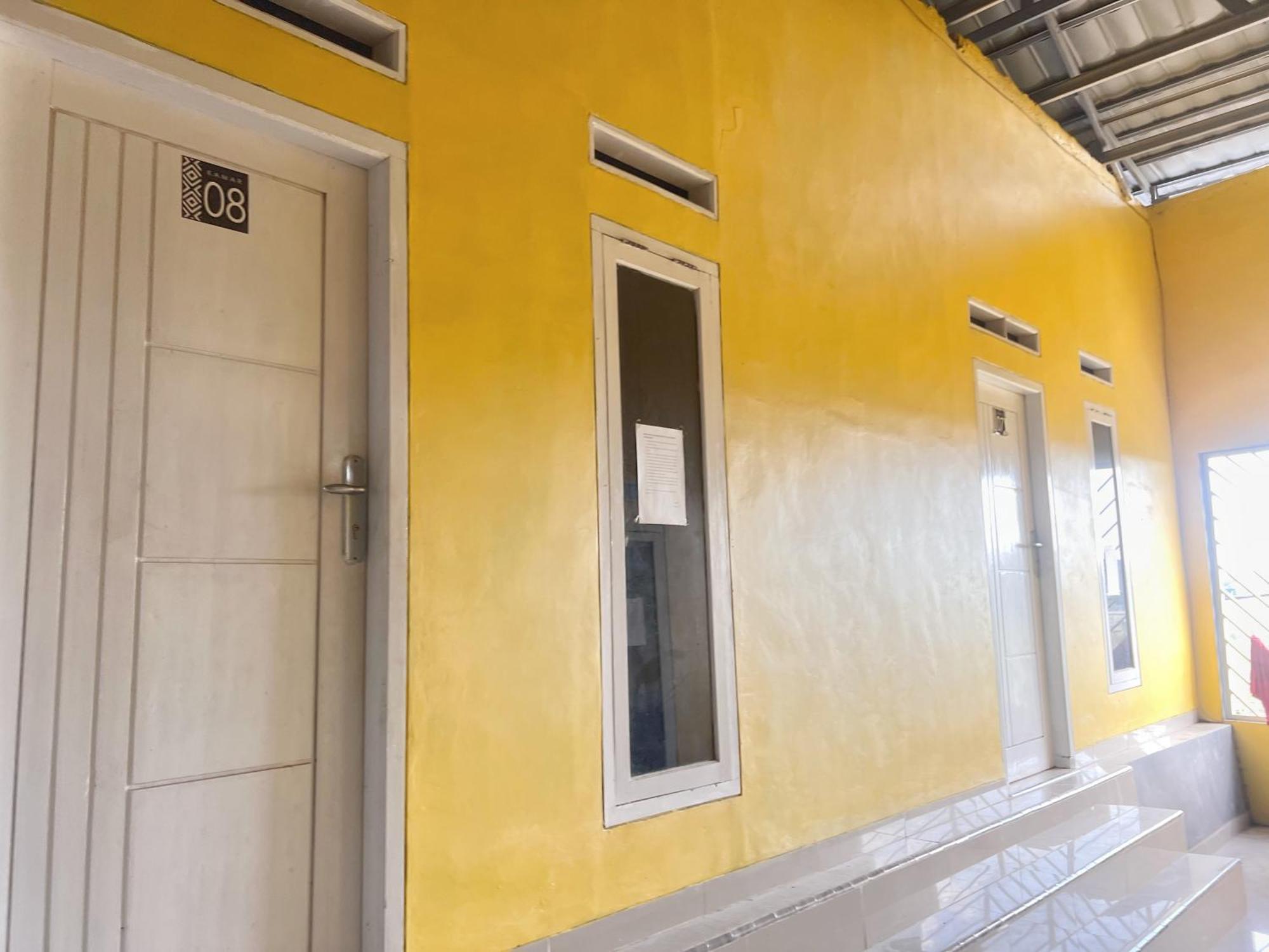 Reddoorz At Kay Residence Waydadi Lampung บันดาร์ ลัมปุง ภายนอก รูปภาพ